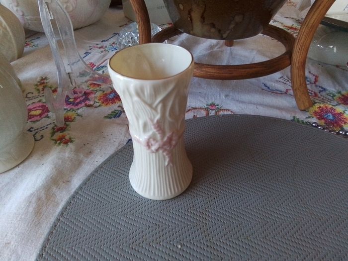 Belleek Typha 10cm Vase
