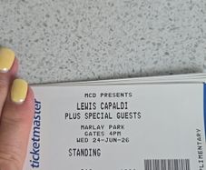 concert lewis Capaldi