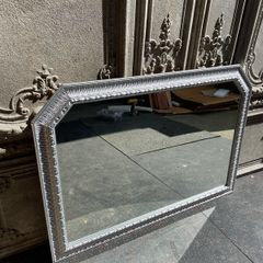 Over mantle mirror