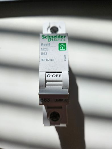 R9F02163 Schneider  63A Type B MCB (Miniature Circuit Breaker)
