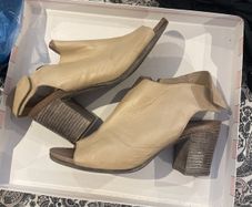 Carl Scarpa sandals
