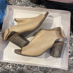 Carl Scarpa sandals