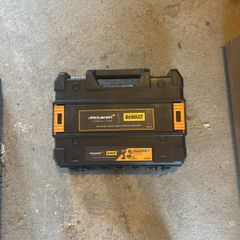 Dewalt McLaren box with charger