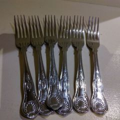 Cutlery (forks, knives)