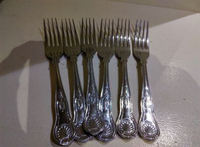 Cutlery (forks, knives)