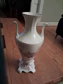 Royal Tara vase