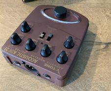 Behringer V-Tone Acoustic Driver DI ADI21 pedal