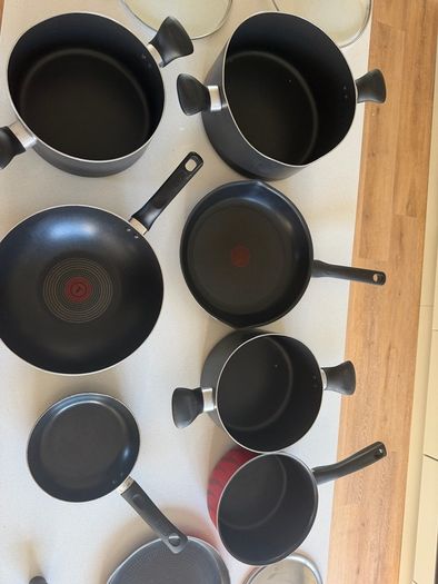 9 Piece Tefal Non-Stick Cookware Set Sold as a Set (Non-Induction)