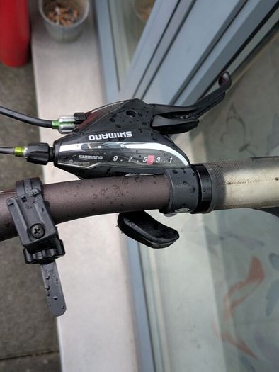 Trek FX 7.3 Hybrid Bike