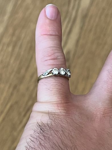 18k Engagement ring