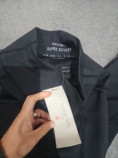 sweaty betty XS super sculpt cropped leggings black