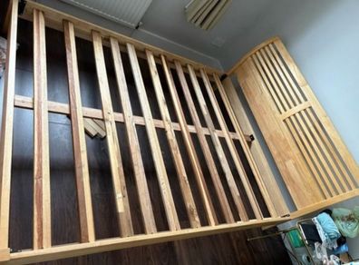 Wooden King size bedframe