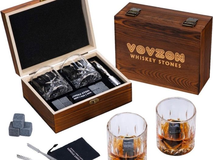 Whiskey Stones and Glasses Gift Set for Men 8 Whisky Scotch Bourbon Chilling Stones, 2 Whiskey Glasses in Wooden Box  Father's Day/Christmas/Birthday Gift/Present for Father Dad Boyfriend (FREE POSTAGE)