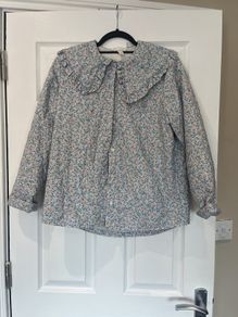 floral blouse