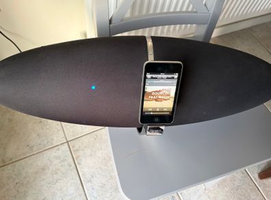 Bowers & Wilkins Zeppelin