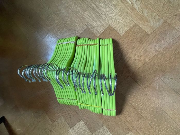 Children's wooden hanger