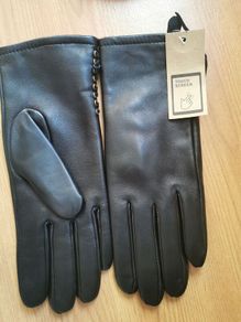 BNWT - leather black gloves
