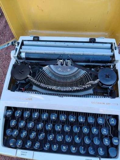 Vintage Typewriter