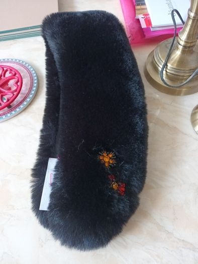 Savada Faux  Fur Black  Scarf/Long Collar.  S. One Size. B.N.W.T