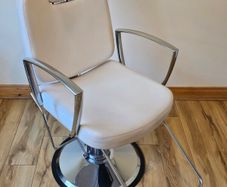 Salon chair (hairdresser/barber/beautician/threading)