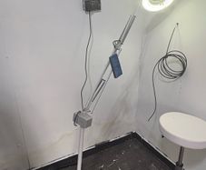 Magnifying ring light for facials etc