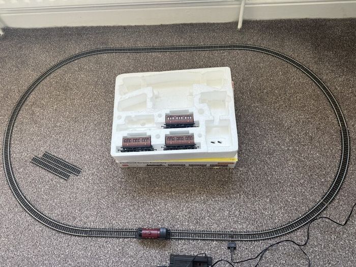 Hornby Train Set - Midland Cross Country