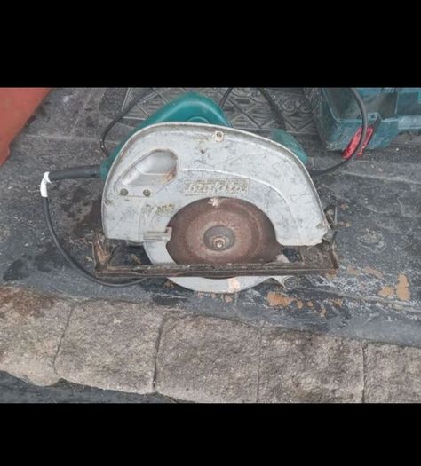 Makita circular saw
