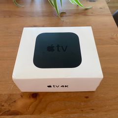 Apple TV 4K - Like new condition