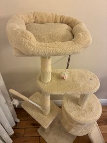 Cat tree