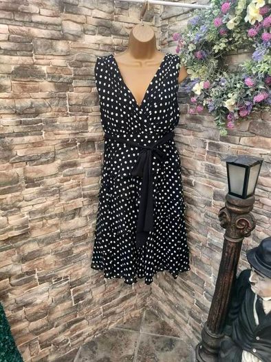 Black and White polkadot dress size 16 - 18 Postage included