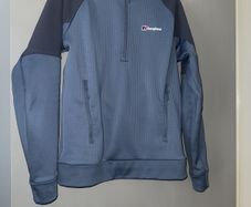 mens sport top