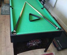 Pool table