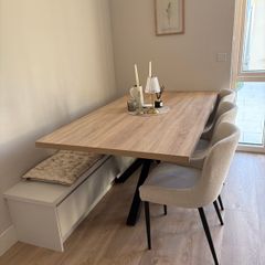 Oak dining table