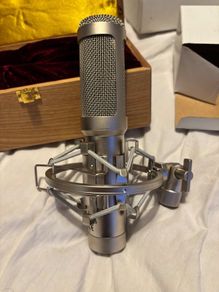 Peso R14 ribbon microphone