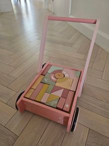 Little dutch wooden block walker