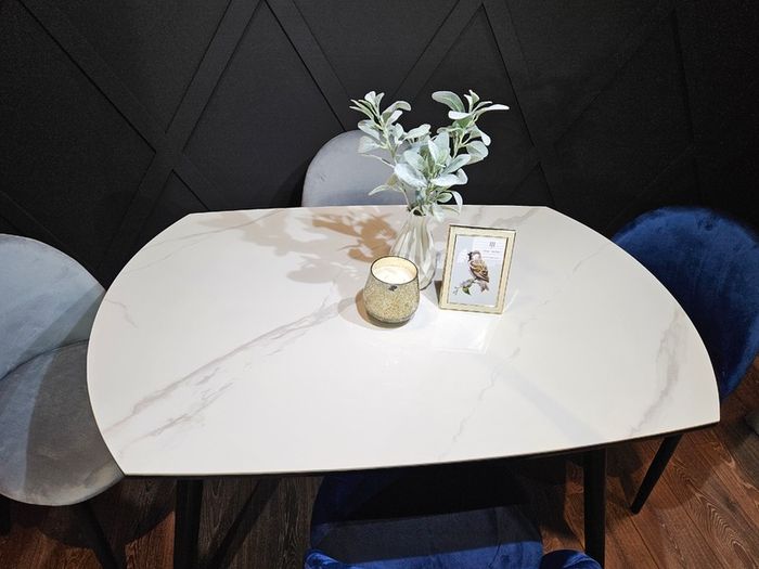 Extendable Dining Table