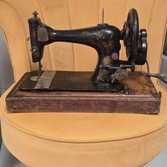 Singer antique sewing machine