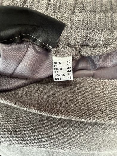 Oscar B Grey stretch skirt fully lined size 12 New