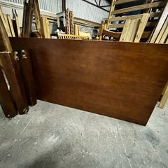 Dinning table 6'x3'
