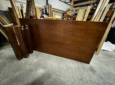 Dinning table 6'x3'