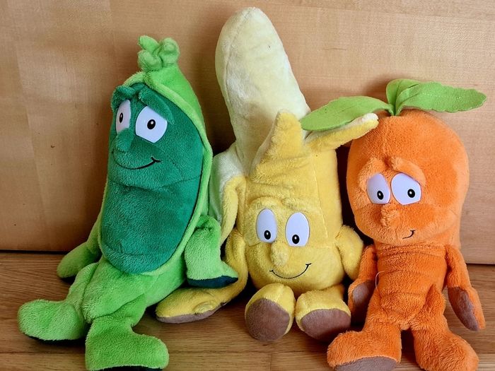 3 cute soft toys