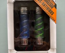Rare Resident Evil - T-Virus and G-Vaccine Antivirus Replica Set