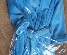 BNWT - Age - 4/5 Years - A Beautiful Blue Hooded Dressing Gown - #