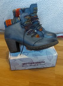 Reiker Boots