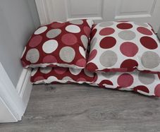 4 x Cushions (Reversible)