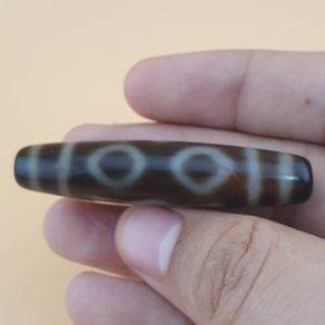 Vintage Himalayan Tibetan 4 Eyes Agate Dzi Bead Amulet