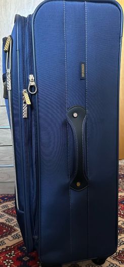 American Travellers  Luggage suitcase large