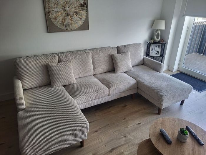 Beige / cream 4 seater sofa with 2 chaise