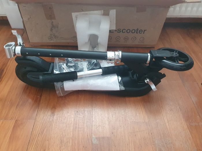 Kids Electric Scooter EZ-P1 : 100W New/Unused