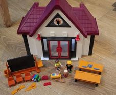 Playmobil School house
